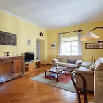 Porta Pia Elegant Two Bedroom Apartman *