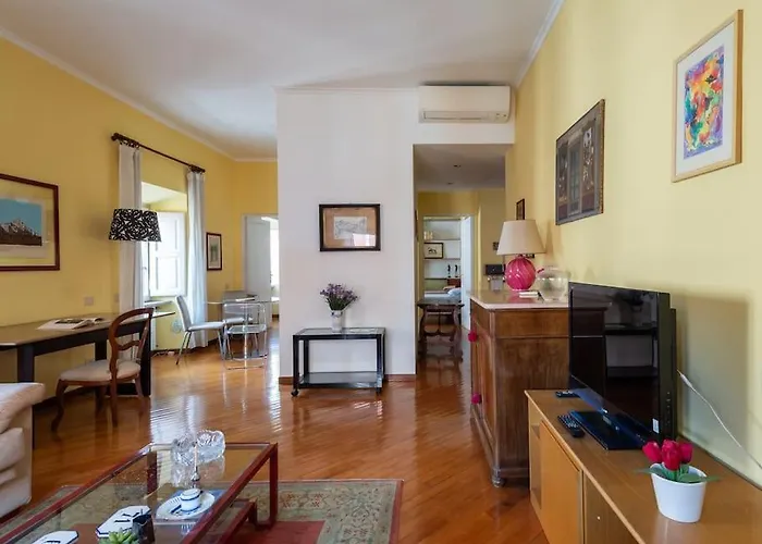 Porta Pia Elegant Two Bedroom 아파트 *
