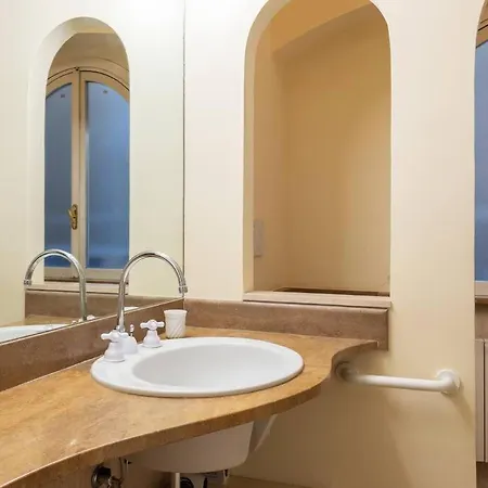 Porta Pia Elegant Two Bedroom Rzym