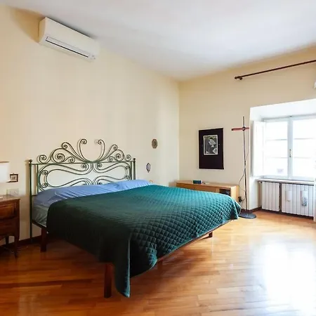 Porta Pia Elegant Two Bedroom Apartman *